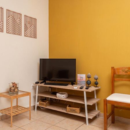 Mini Art Apartments Jeráni Haníon Kültér fotó