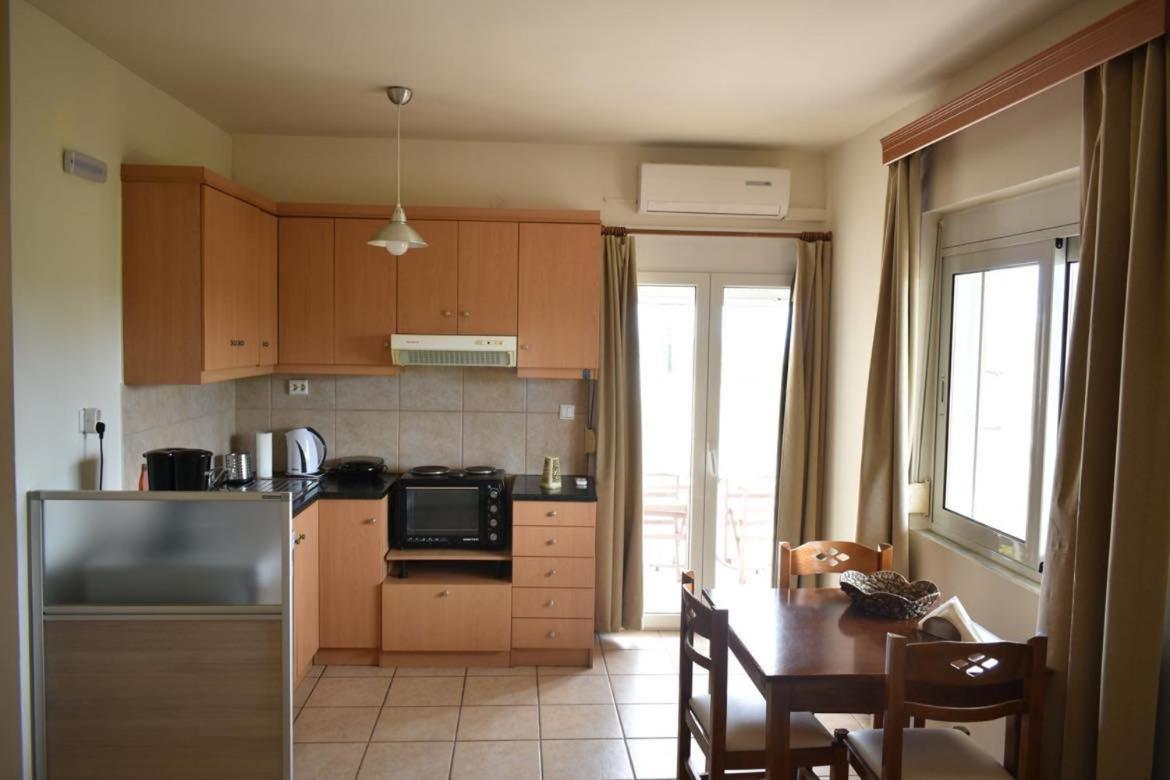 Mini Art Apartments Jeráni Haníon Kültér fotó