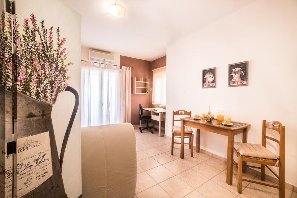 Mini Art Apartments Jeráni Haníon Kültér fotó